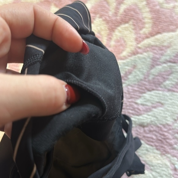 Lululemon Athletica Black Stripe Sports Bra Strappy Back Women's Size 4 - Picture 4 of 5